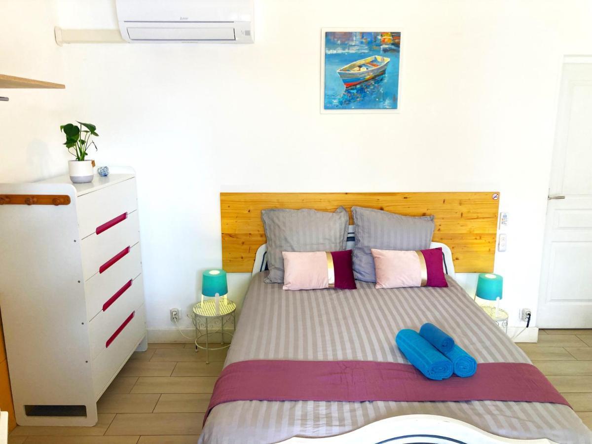 Blue Summer Vibes For 4p, Ac, Parking, At 50m, Access -1 Apartment