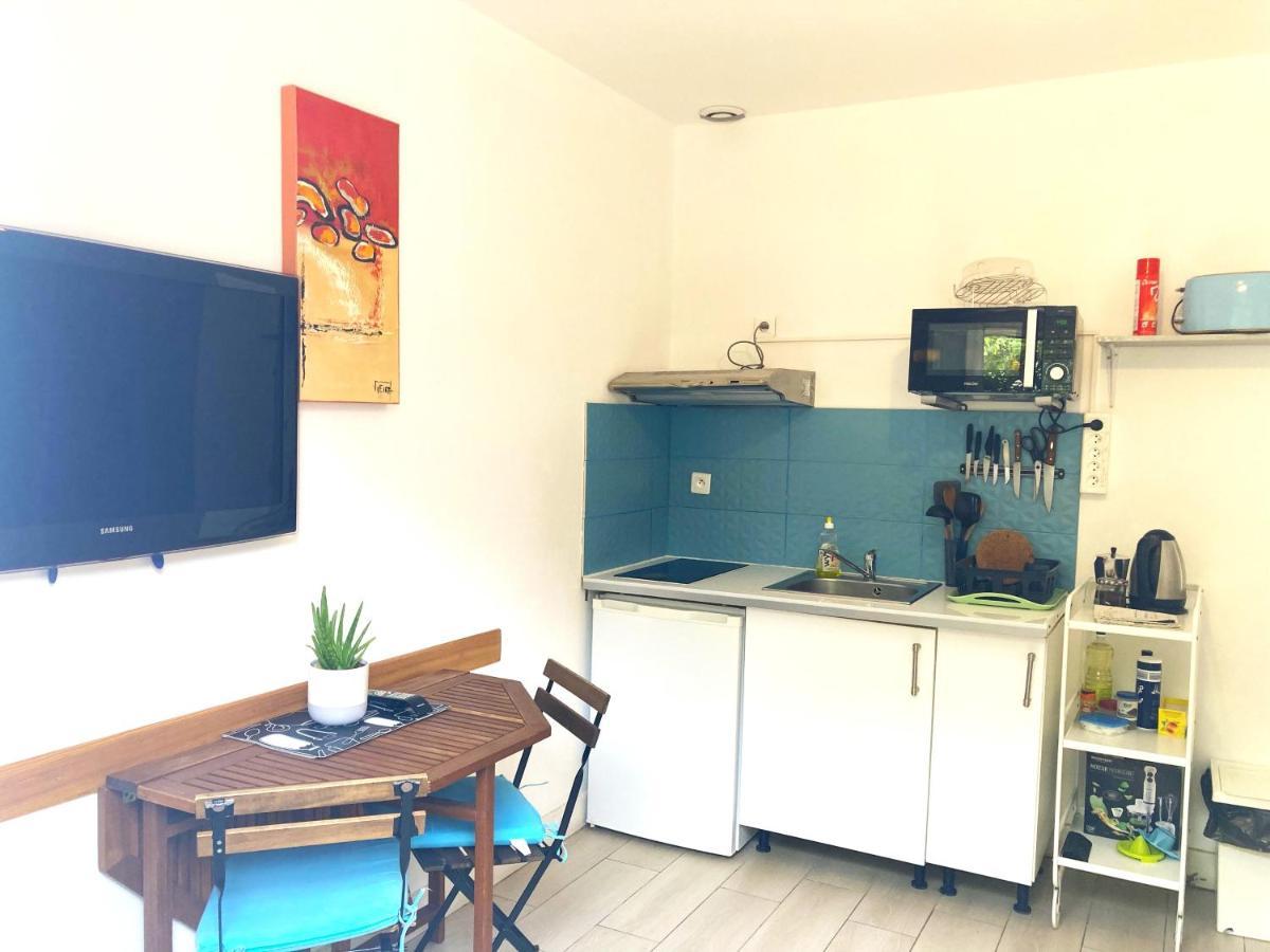 Apartment Blue Summer Vibes For 4p, Ac, Parking, At 50m, Access -1